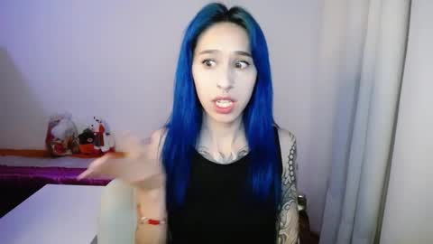 Maca online show from November 26, 2025, 10:44 pm