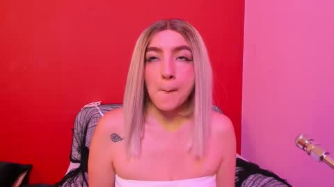 Kate  online show from October 26, 2025, 11:38 am