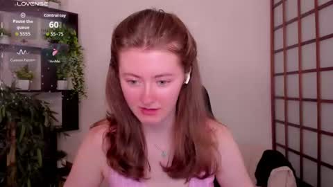 Snapshot of kate_cuddle chatting on July 3, 2026, 2:40 am Kate online show from July 3, 2026, 2:40 am