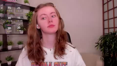 Snapshot of kate_cuddle chatting on July 22, 2026, 2:03 am Kate online show from July 22, 2026, 2:03 am