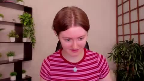 Snapshot of kate_cuddle chatting on July 28, 2026, 2:18 am Kate online show from July 28, 2026, 2:18 am