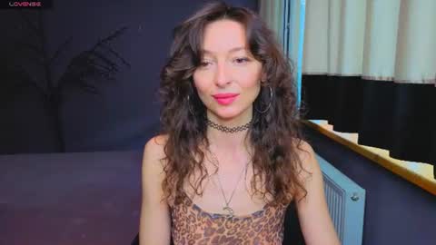 Snapshot of kate_millersi chatting on July 15, 2026, 11:37 am Kare online show from July 15, 2026, 11:37 am