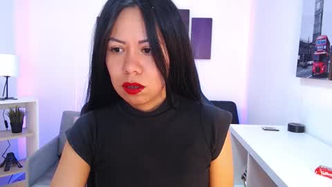 Kate  online show from November 9, 2025, 1:09 pm