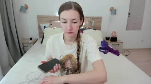 Snapshot of kate_redgar chatting on May 7, 2026, 7:47 am kate_redgar online show from May 7, 2026, 7:47 am