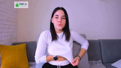 KATE online show from September 19, 2025, 4:58 am