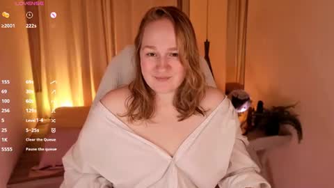 Snapshot of kate_rest chatting on June 11, 2026, 1:53 pm Kate Follow me dear online show from June 11, 2026, 1:53 pm
