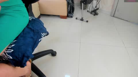 kate_roose online show from January 25, 2025, 2:03 pm