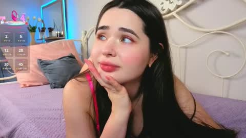 Kate online show from September 15, 2025, 3:23 pm