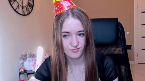 katekayer online show from October 28, 2025, 11:25 am
