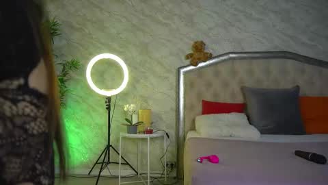 Kate online show from March 8, 2026, 7:01 am