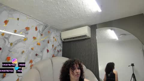 Im Katherine but call me Kate  online show from November 8, 2025, 12:16 pm