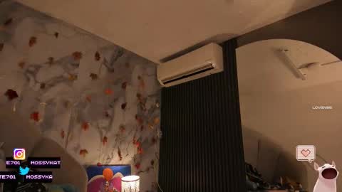 Im Katherine but call me Kate  online show from December 16, 2025, 12:21 pm