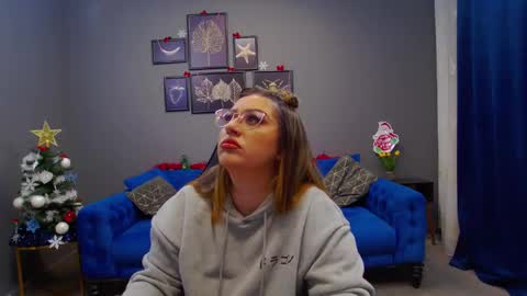 Kate online show from December 16, 2024, 6:16 pm