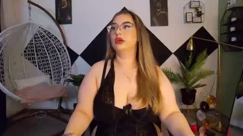 Snapshot of katewalker_ chatting on July 11, 2026, 7:05 pm Kate online show from July 11, 2026, 7:05 pm