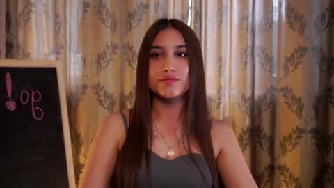 OLIVIA  online show from April 17, 2026, 7:44 am