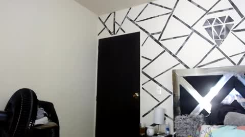 KATHE SANT online show from January 9, 2025, 3:26 am