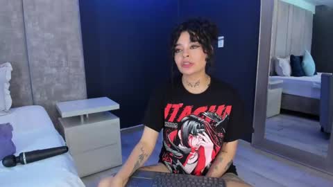 KatheGomez  online show from April 16, 2026, 9:39 pm