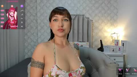 Snapshot of katherine_glow chatting on April 26, 2026, 11:19 am KATHE online show from April 26, 2026, 11:19 am