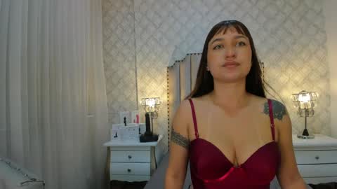 Snapshot of katherine_glow chatting on May 3, 2026, 11:27 am KATHE online show from May 3, 2026, 11:27 am