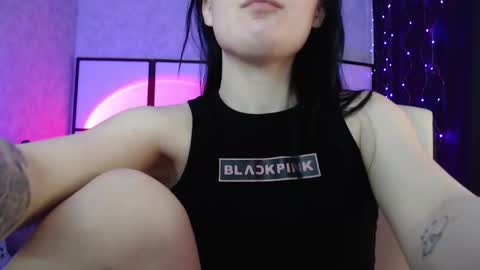 katherine_johnson online show from December 24, 2024, 9:17 am