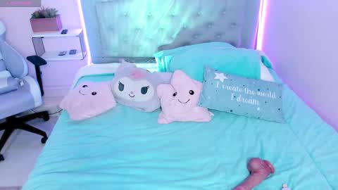 Kathia  online show from December 19, 2024, 3:52 pm