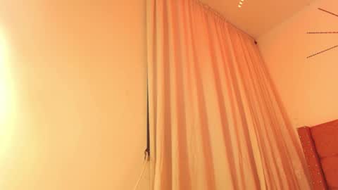 Katherine  online show from October 1, 2025, 8:26 pm