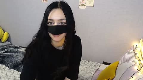 KathrineBerry online show from February 5, 2025, 6:35 am