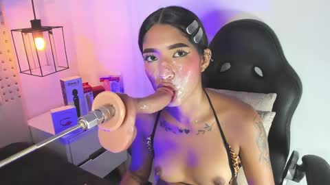 Snapshot of kathy_naughty1 chatting on December 6, 2024, 5:44 pm Khaty online show from December 6, 2024, 5:44 pm