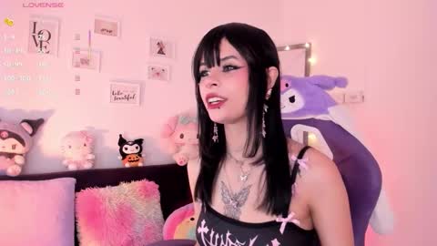 Katherine online show from November 19, 2025, 3:56 pm