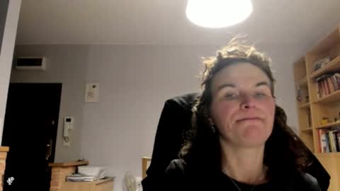 KATHY online show from December 5, 2025, 2:58 pm