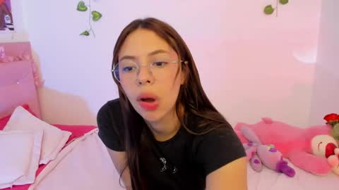 valentina  online show from May 12, 2026, 10:51 pm