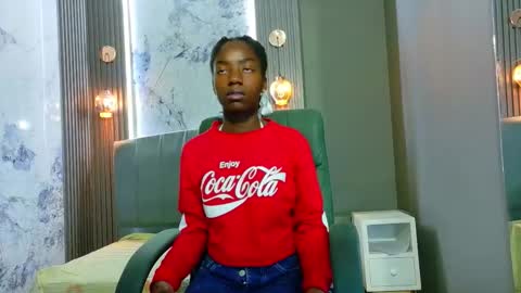 Katia online show from October 8, 2025, 11:19 am