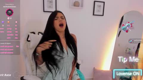 Katia online show from November 26, 2025, 11:28 pm