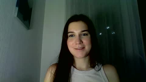 katie_foxi online show from October 30, 2025, 4:30 pm