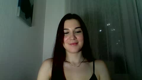 katie_foxi online show from December 14, 2025, 4:34 pm