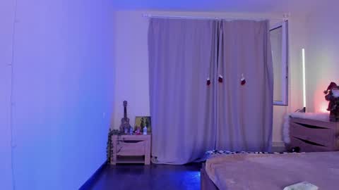 Kate online show from February 5, 2025, 12:06 pm