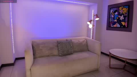 Snapshot of katieangel1 chatting on September 25, 2025, 11:14 am katieangel1 online show from September 25, 2025, 11:14 am