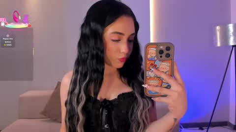 Snapshot of katieangel1 chatting on October 2, 2025, 11:28 am katieangel1 online show from October 2, 2025, 11:28 am