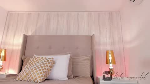 Katie online show from February 18, 2025, 5:21 pm