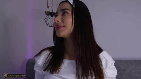 Katie online show from October 6, 2025, 11:07 am