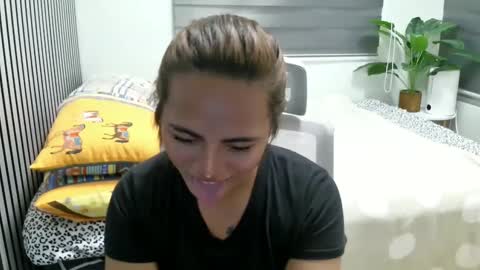 katiefrox  online show from January 23, 2025, 1:13 pm