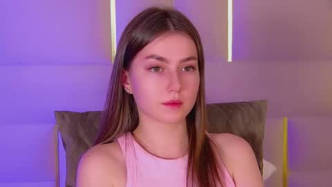 Snapshot of katiereeves chatting on November 19, 2025, 5:46 pm katiereeves online show from November 19, 2025, 5:46 pm