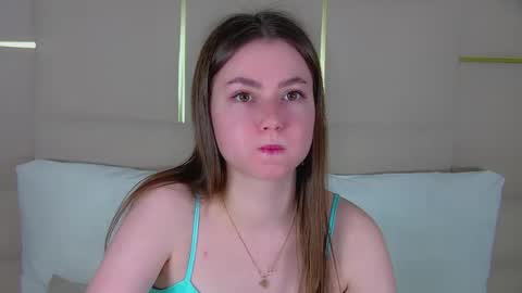 Snapshot of katiereeves chatting on February 24, 2026, 5:05 am katiereeves online show from February 24, 2026, 5:05 am