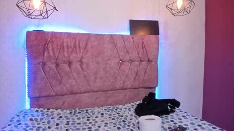 Snapshot of katiie_m chatting on October 11, 2025, 12:47 pm Katie online show from October 11, 2025, 12:47 pm