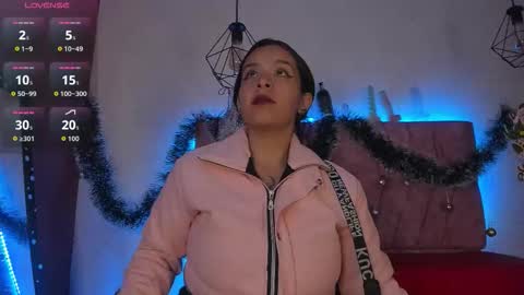 Snapshot of katiie_m chatting on November 15, 2025, 11:29 am Katie online show from November 15, 2025, 11:29 am