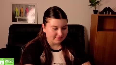Snapshot of katina_deeplou4 chatting on June 30, 2026, 5:19 am Katina online show from June 30, 2026, 5:19 am