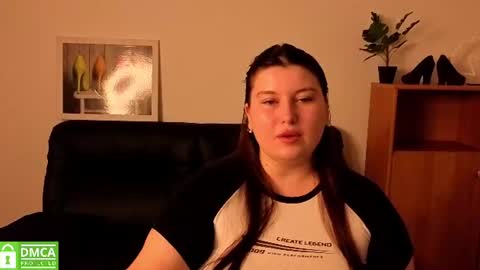 Snapshot of katina_deeplou4 chatting on July 4, 2026, 5:19 pm Katina online show from July 4, 2026, 5:19 pm