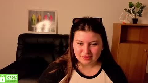 Snapshot of katina_deeplou4 chatting on August 1, 2026, 5:29 am Katina online show from August 1, 2026, 5:29 am