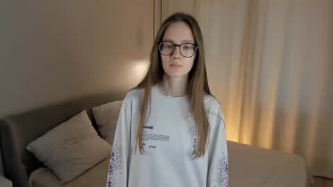 Scarlett online show from October 15, 2025, 10:04 am