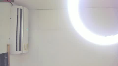 Snapshot of katitaluxury_hot chatting on May 20, 2026, 1:01 am katitaluxury_hot online show from May 20, 2026, 1:01 am